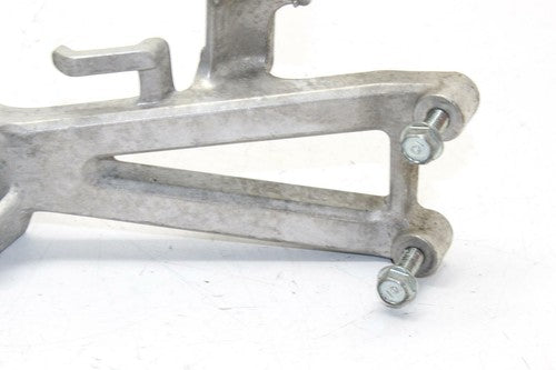 95-98 Honda Cbr600f3 Right Rear Passenger Foot Peg Step OEM