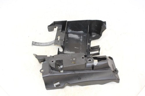 2009 Yamaha Yzf R1 Rear Undertail W/ Battery Tray