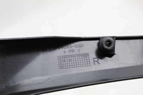 2016 Kawasaki Ninja H2 ZX1000N RIGHT COVER COWL KNEE GRIP 14093-0181 OEM