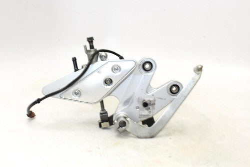 2007 Yamaha Fz6 Right Rearset Rear Set Driver Foot Peg Rest Stop