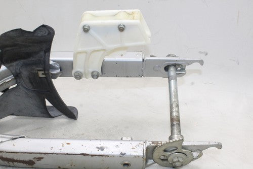 1995 84-02 Honda Xr200r Swingarm Swing Arm Suspension 52100-kt0-870 OEM