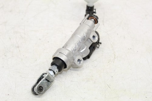 2018 Yamaha Yzf-r3 Rear Back Brake Master Cylinder With Reservoir