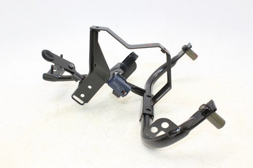 2009 Yamaha Zuma 125 Yw125 Upper Fairing Mirror Gauges Stay Bracket