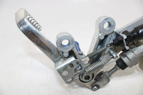 2003 Suzuki Gsxr750 Right Rearset Rear Set Driver Foot Peg Rest Stop