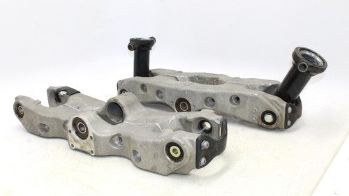 2010 Piaggio Mp3 500 Forks Upper Triple Tree Clamp OEM