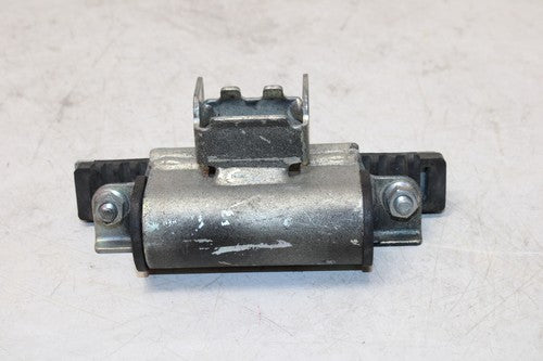 2010 Yamaha Fz6r Front Gas Tank Bracket Mount