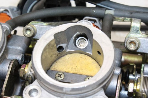 2006 Yamaha Yzf R6s Main Fuel Injectors / Throttle Bodies