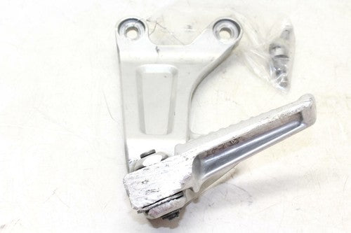 03-06 Honda Cbr600rr Left Rear Back Passenger Peg OEM