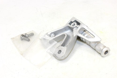 2001 Suzuki Bandit 600 Gsf600s Rear Back Passenger Peg Set Pair