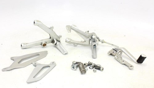 21 Yamaha R1 Front Foot Rests Pegs Steps Set Pair