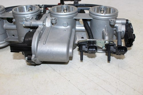 2022 Kawasaki Ninja Zx-10r Main Fuel Injectors / Throttle Bodies OEM