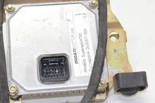 99-01 Ducati 750 Ss Full Fairing Rectifier Voltage Regulator OEM