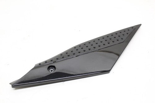 2020 YAMAHA YZF-R1 RIGHT GAS TANK PANEL COVER TRIM COWL B3l-24139-00