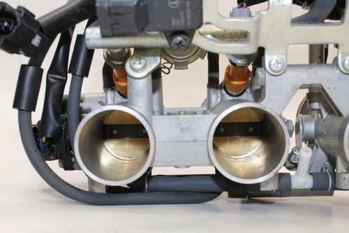 2007 Yamaha Fz6 MIKUNI Carbs Carburetors OEM