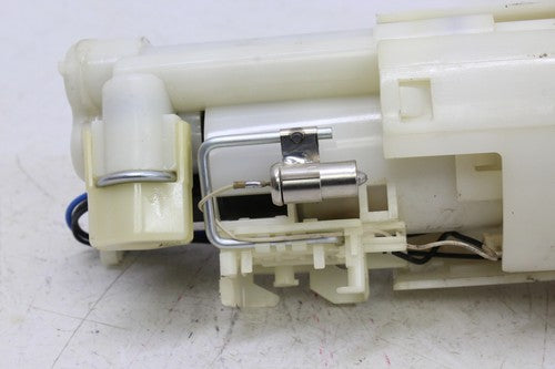 2007 Yamaha Yzf R1 Fuel Pump Gas Petrol Sender Unit 4C8-13907-00