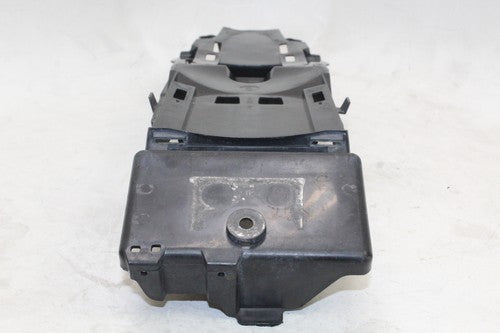 2006-07 Suzuki Gsxr600 750 Rear Tail Undertail Battery Tray Plastic 63111-01h00
