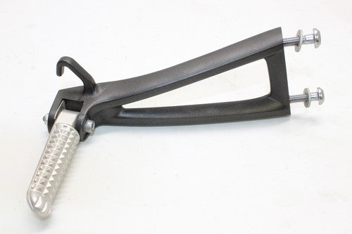 08-16 Yamaha Yzf R6 Right Rear Back Passenger PEG 2c0-2742l-11-00 OEM
