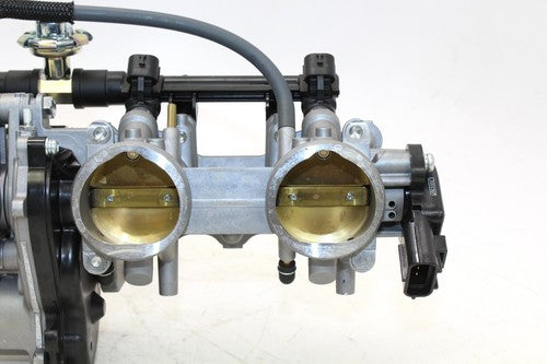 2021 Yamaha Yzf-r1 Main Fuel Injectors Throttle Bodies OEM