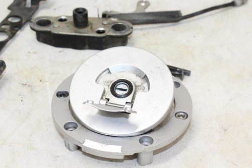 2008 Kawasaki Zx10 Zx1000 Lf  Gas Cap And Seat Lock NO KEY!!!