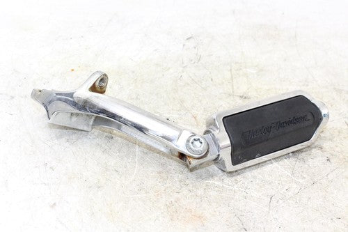 2006 Harley-davidson Street Bob Fxdbi Passenger Pegs