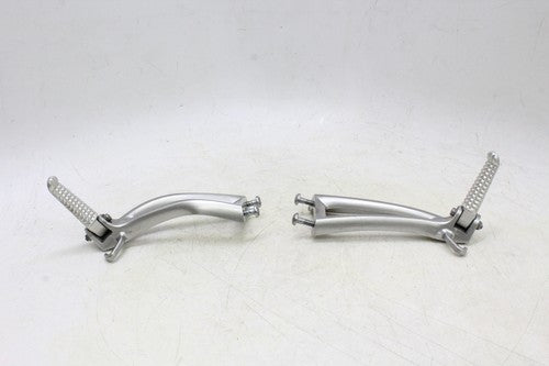 2006 Yamaha Yzf R6 Rear Back Passenger Peg Set Pair