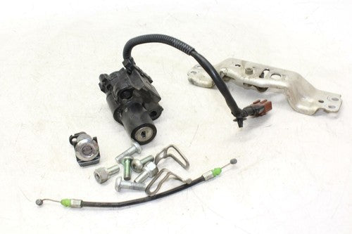 06-07 Honda Cbr1000rr Ignition Lock/No Gas Cap/No Key OEM