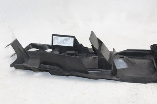 2006-07 Suzuki Gsxr600 750 Rear Tail Undertail Battery Tray Plastic 63111-01h00
