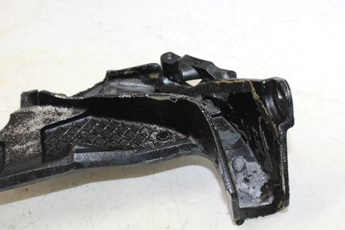 2005 Suzuki Gsxr1000 Front Upper Radiator Cover Shroud Bracket
