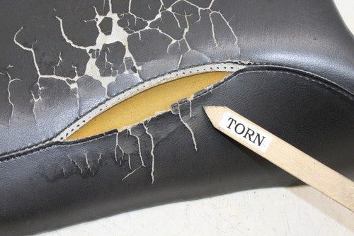 2004 Yamaha Yzf R6 Front Drivers Seat Pad Saddle Pillion