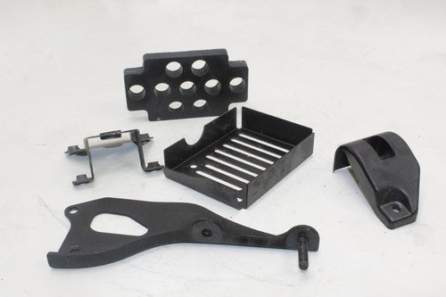 2006-12 Kawasaki Vulcan 900 Vn900b Classic Front Tank Misc. Brackets Mounts OEM