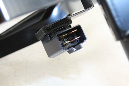 2009 Yamaha Zuma 125 Yw125 Upper Fairing Mirror Gauges Stay Bracket