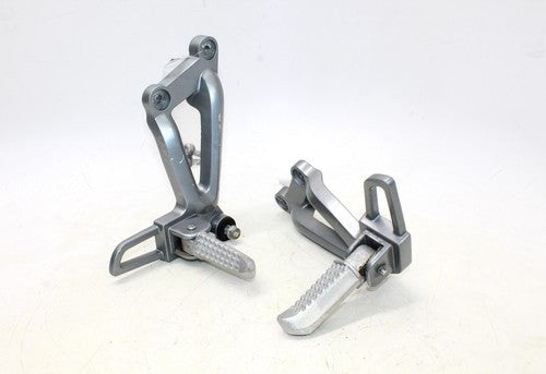 2015 Sym T2 250i Rear Back Passenger Peg Set Pair OEM