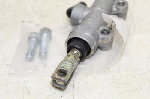 2000 Kawasaki Concours 1000 Zg1000a Rear Back Brake Master Cylinder W Reservoir