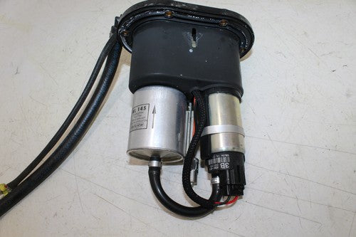 2014 Aprilia Rsv4 R Aprc Abs 1100 Factory Fuel Pump Gas Petrol Unit Bitron