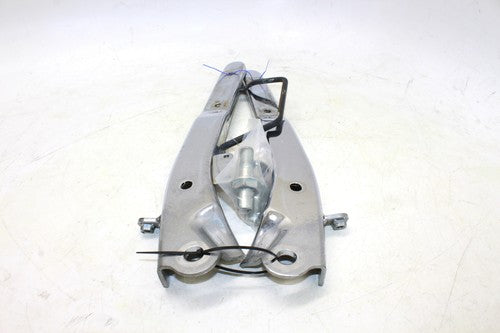 2001 Honda Shadow Sabre 1100 Vt1100c2 Rear Fender Struts Support Stay Mount
