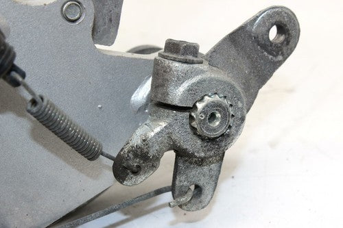 04-09 Suzuki Gs500f Right Rearset Rear Set Driver Foot Peg Bracket MOUNT OEM