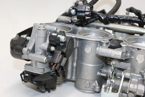 2007 2006-15 Yamaha Fz1 Fz1-S OEM THROTTLE BODIES BODY / FUEL INJECTORS