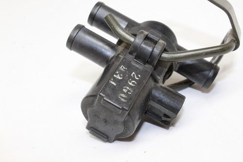 04-05 Suzuki Gsxr600 750 Air VALVE Solenoid Top Engine Switch Sensor W/Bracket