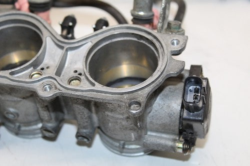 2003 Honda Cbr600rr Main Fuel Injectors Throttle Bodies