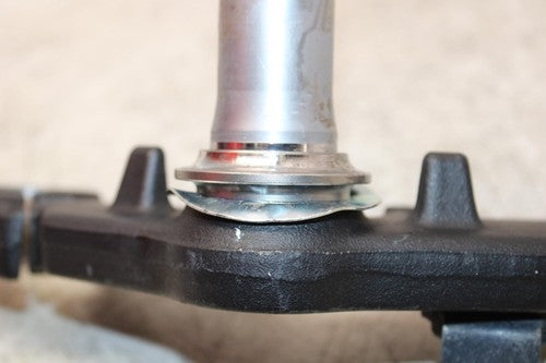 2009 Kawasaki Ninja 250r Ex250j Front Forks Clamp Lower Triple Tree Stem