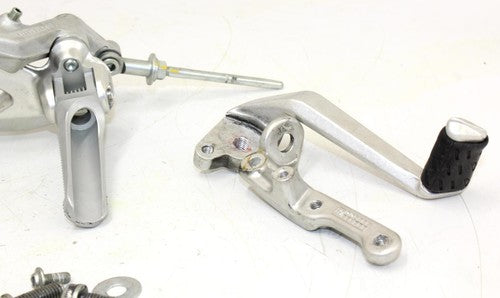 21 Yamaha R1 Front Foot Rests Pegs Steps Set Pair