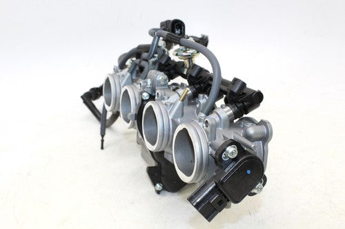 2021 Yamaha Yzf-r1 Main Fuel Injectors Throttle Bodies OEM