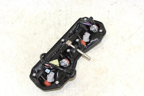 2010 Yamaha Yzf R1 Secondary Fuel Injectors Top Airbox Gas Rail