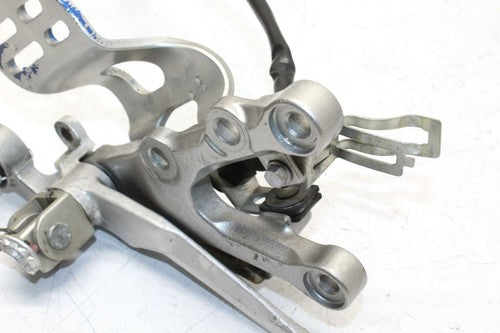 06-07 Yamaha Yzf R6 Left Right Rearset Rear Set Driver PEG Brackets Mounts OEM