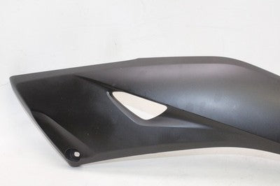 2018 YAMAHA XMAX CZD300A OEM RIGHT LOWER BOTTOM BELLY SIDE FAIRING COWL
