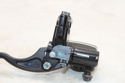 2018 YAMAHA XMAX CZD300A OEM CLUTCH MASTER CYLINDER W/ LEVER