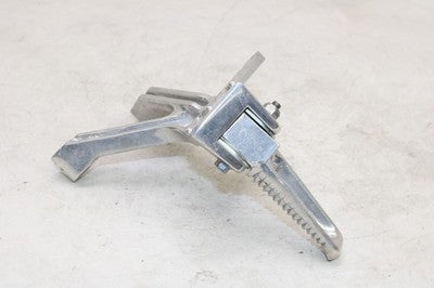 95-07 YAMAHA YZF600R OEM RIGHT REAR BACK PASSENGER PEG