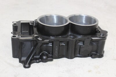 19-24 YAMAHA YZF R3 OEM ENGINE MOTOR PISTON CYLINDERS BLOCK JUG