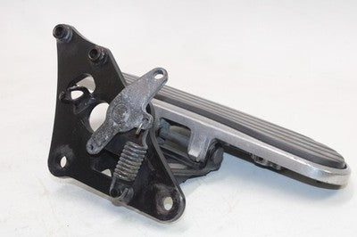 2009 KAWASAKI VULCAN 900 VN900B CLASSIC OEM RIGHT FRONT DRIVER FOOT STEP PEG
