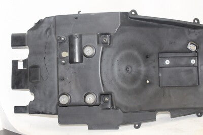 08-17 KAWASAKI CONCOURS 14 ZG1400-C OEM REAR BACK WHEEL FENDER MUD GUARD